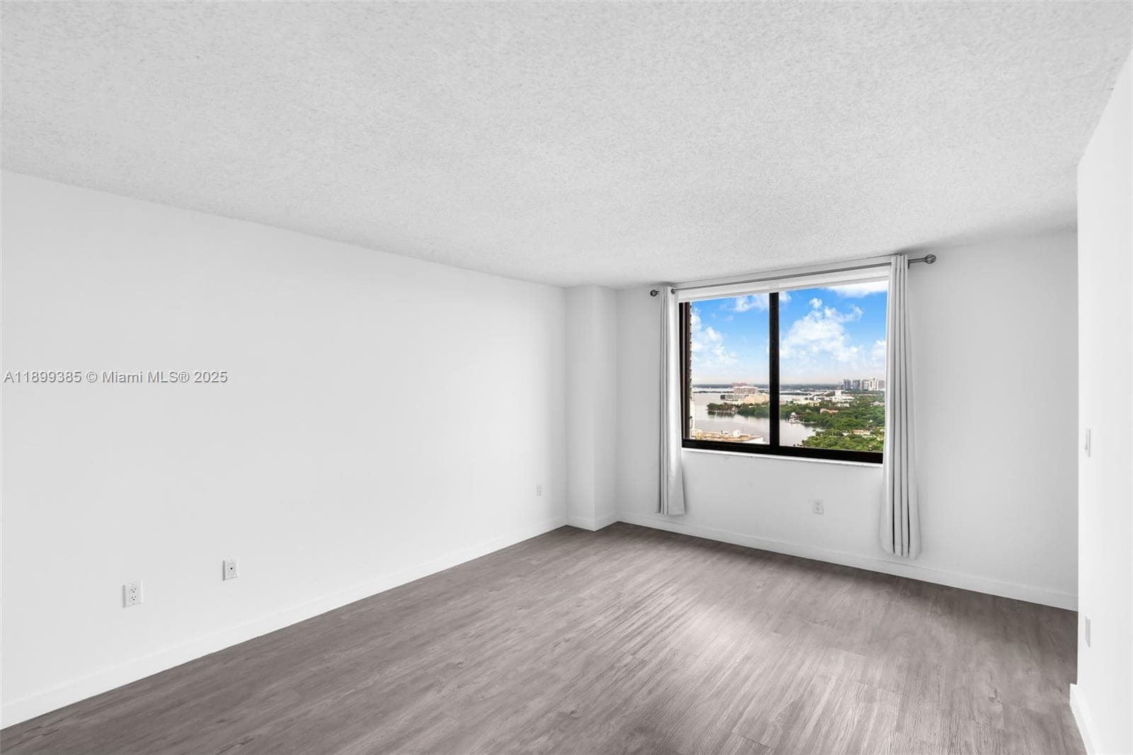 2333 Brickell Ave, Miami FL 33129 — 5