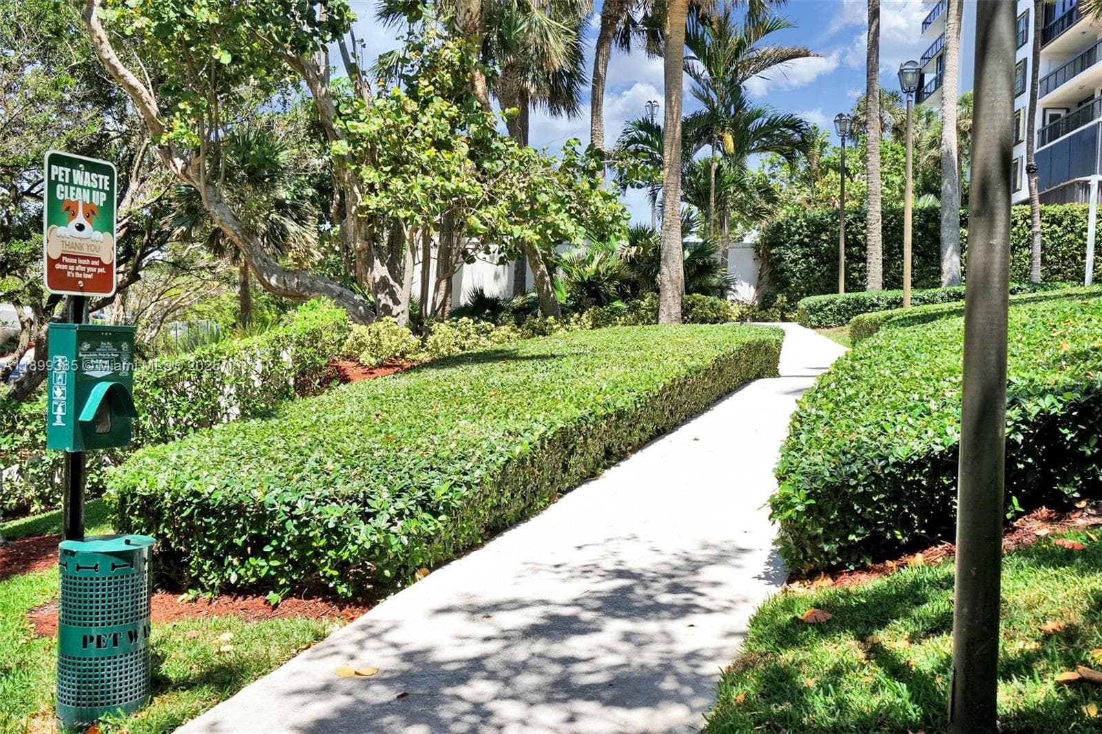 2333 Brickell Ave, Miami FL 33129 — 34