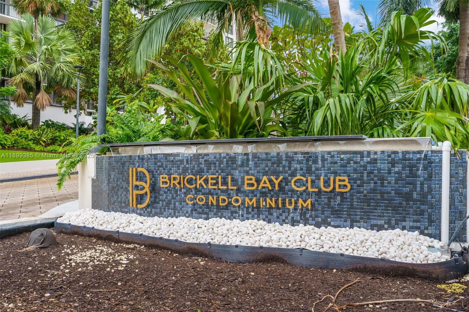 2333 Brickell Ave, Miami FL 33129 — 41