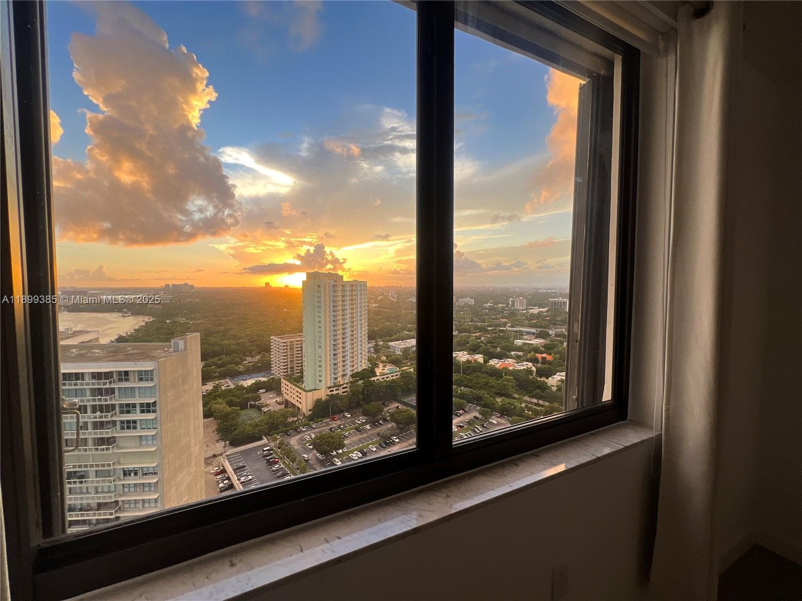 2333 Brickell Ave, Miami FL 33129 — 18