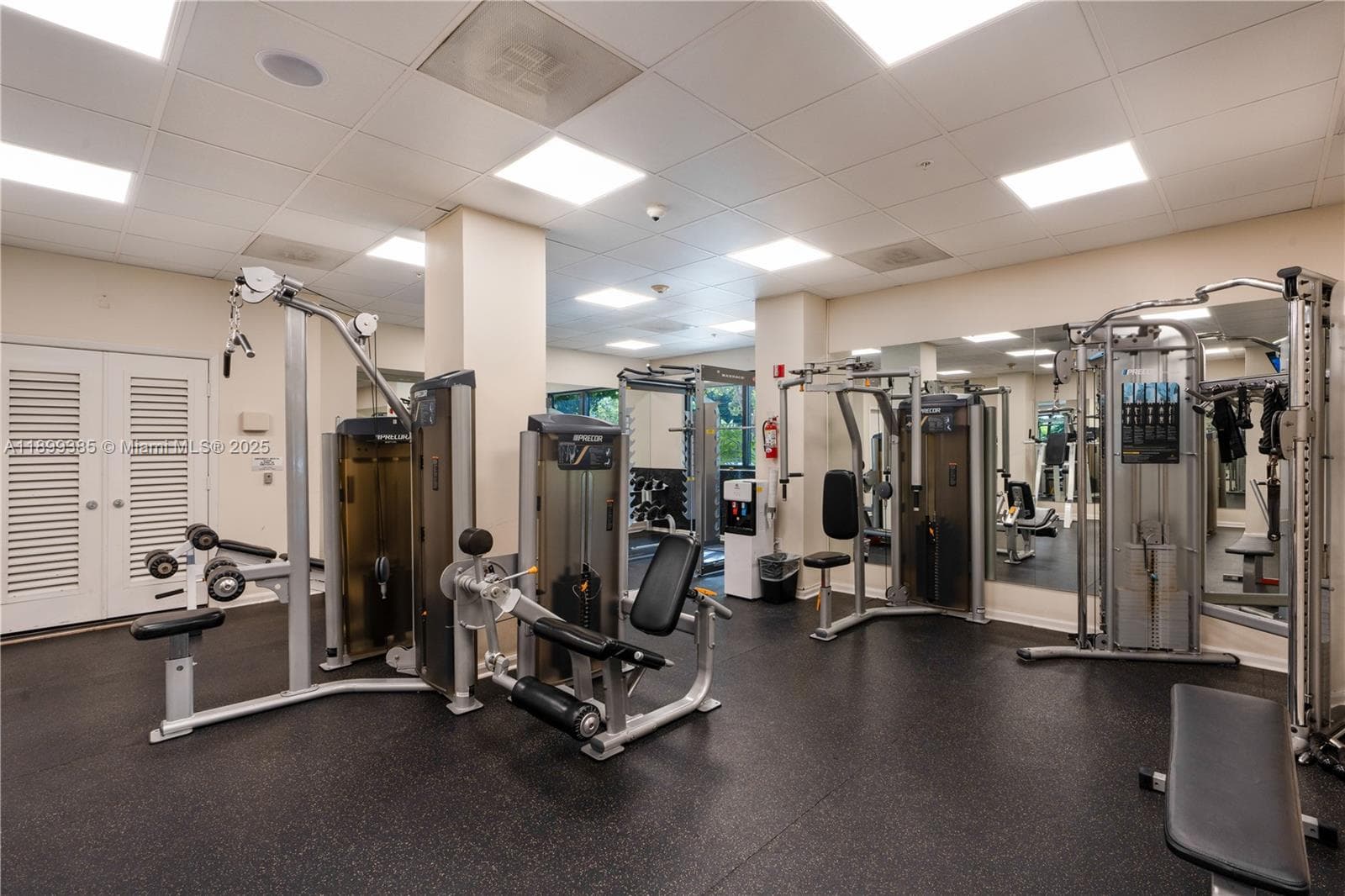 2333 Brickell Ave, Miami FL 33129 — 29