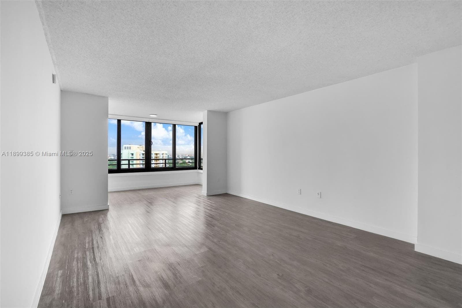 2333 Brickell Ave, Miami FL 33129 — 4