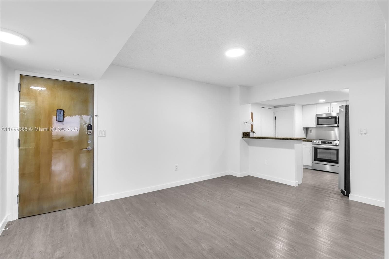 2333 Brickell Ave, Miami FL 33129 — 8