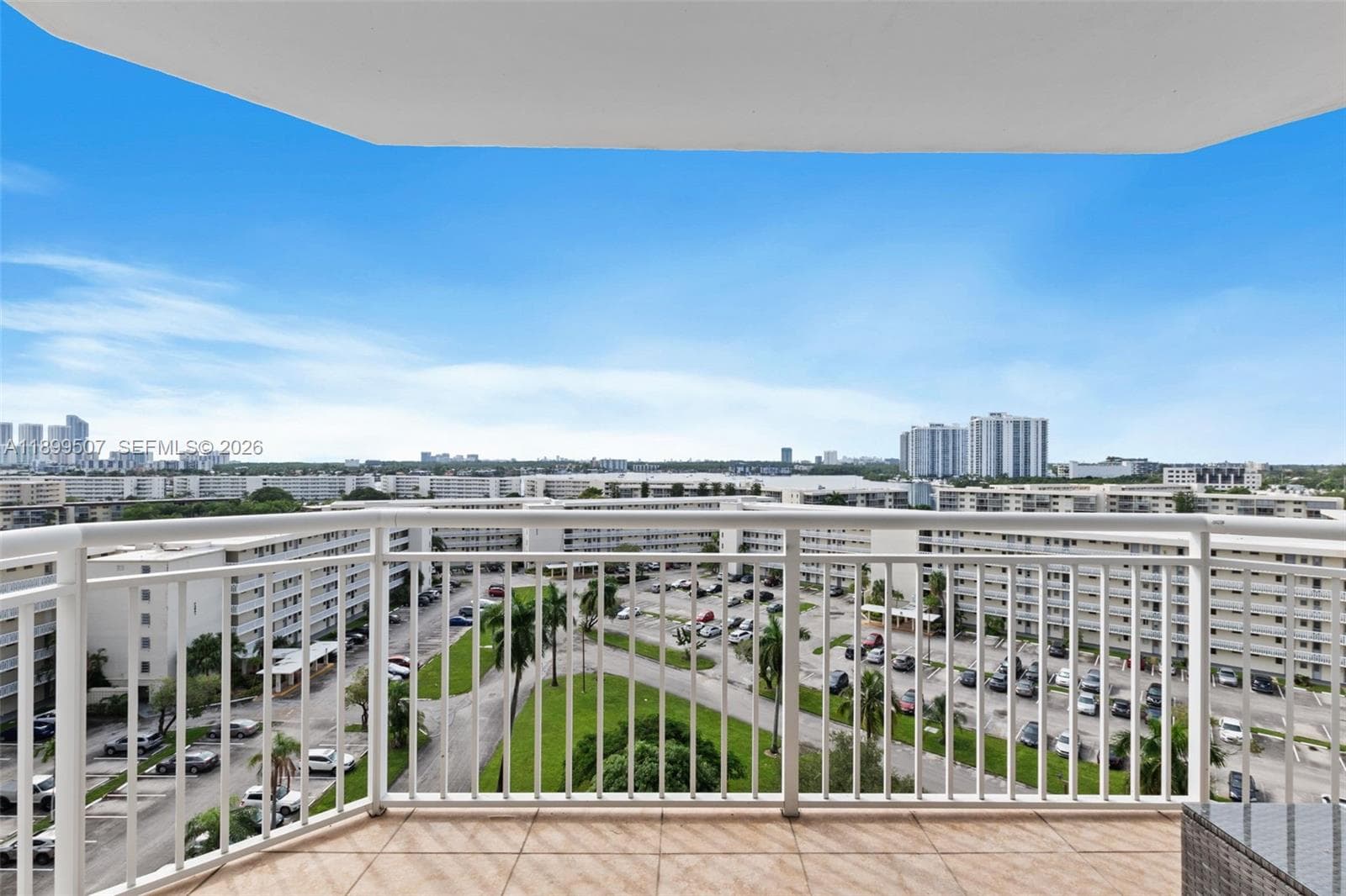 18021 Biscayne Blvd # 1003, Aventura FL 33160 — 17