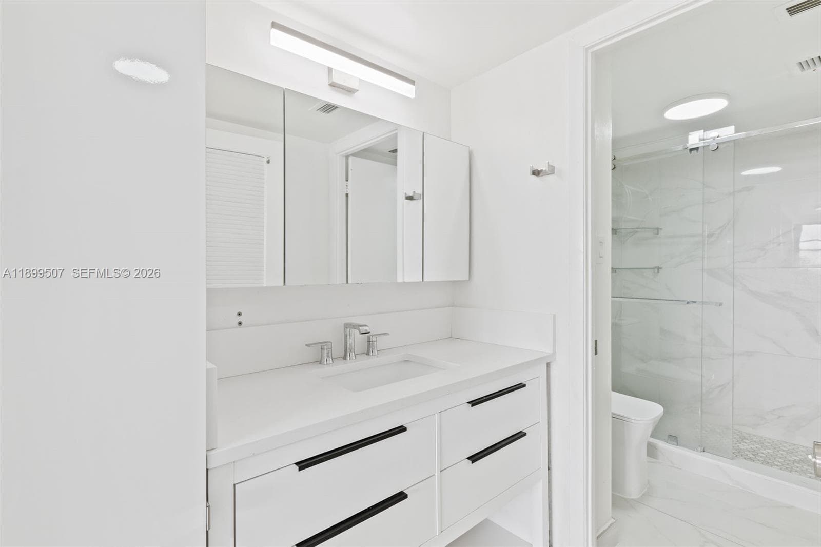 18021 Biscayne Blvd # 1003, Aventura FL 33160 — 14