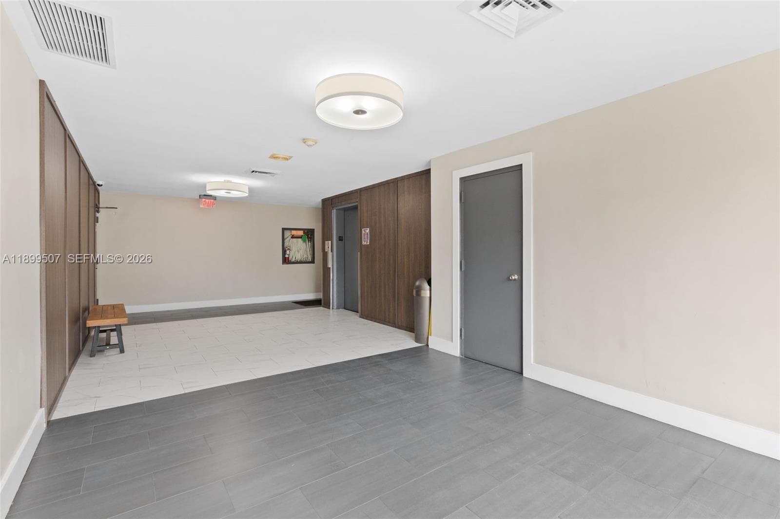 18021 Biscayne Blvd # 1003, Aventura FL 33160 — 19