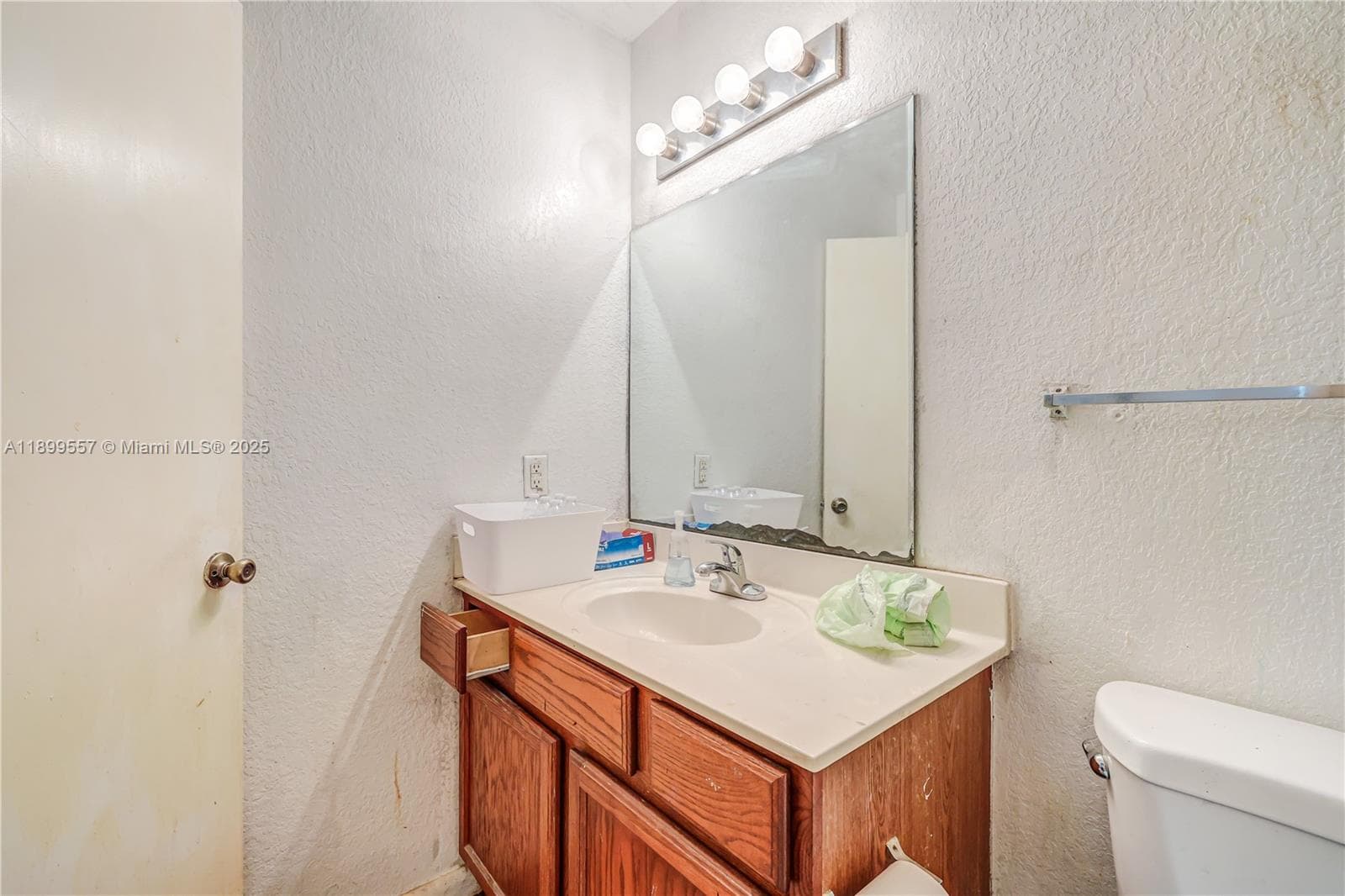 6960 NW 4th Ave # 3, Miami FL 33150 — 9