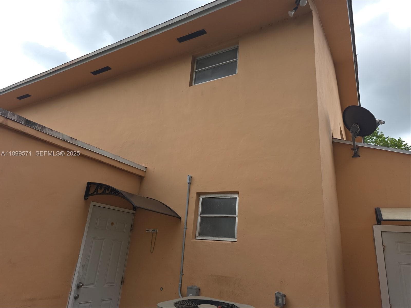 250 NW 63rd Ct, Miami FL 33126 — 27