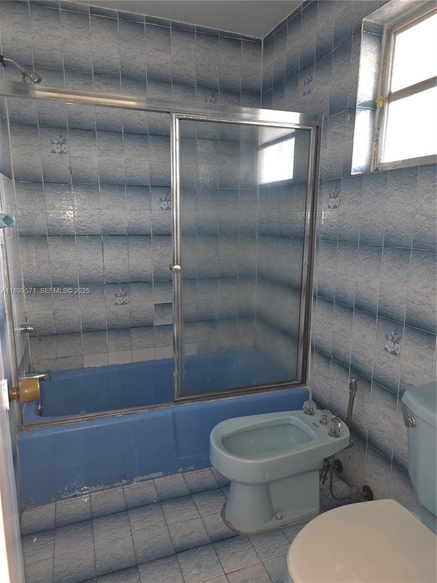 250 NW 63rd Ct, Miami FL 33126 — 17