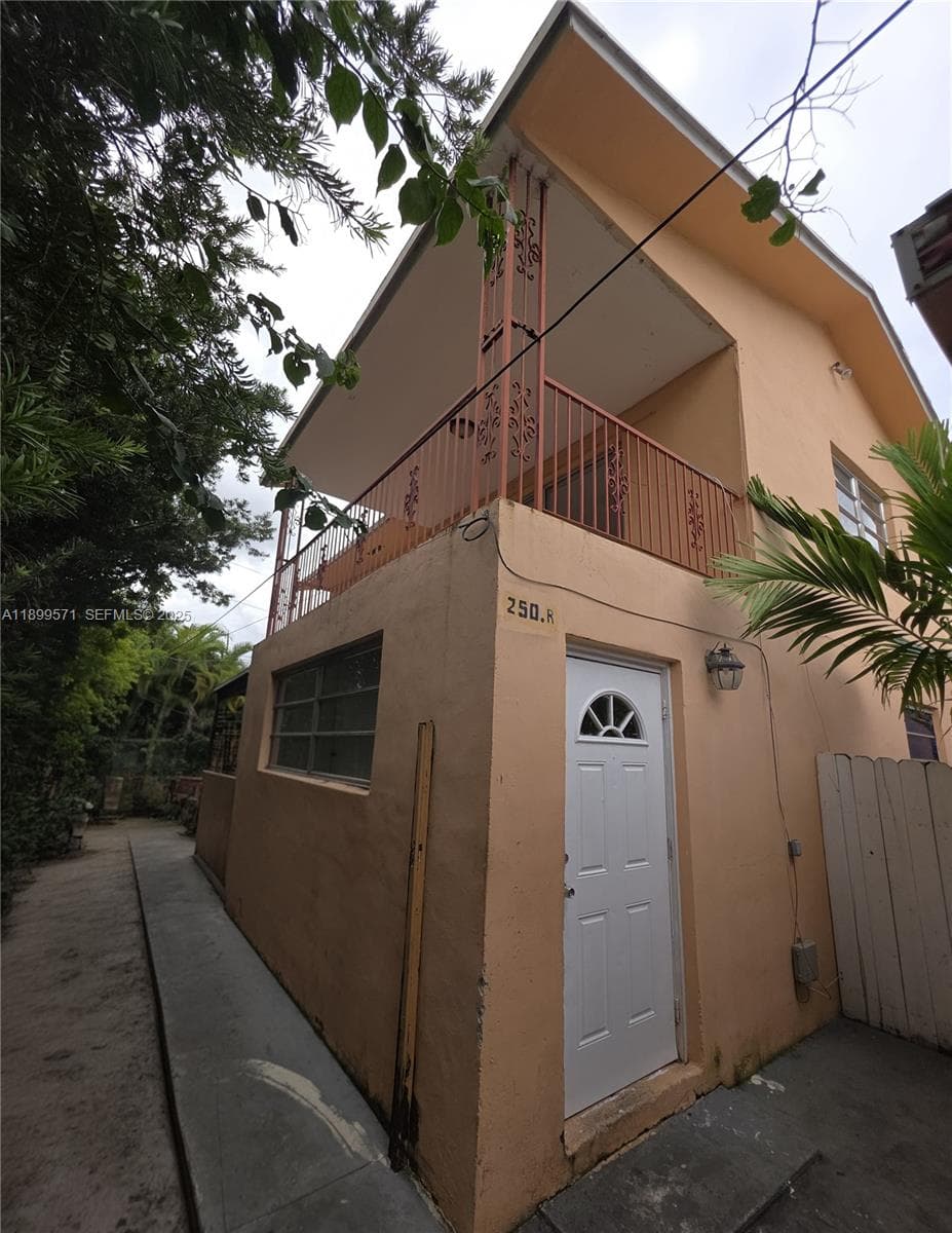 250 NW 63rd Ct, Miami FL 33126 — 7