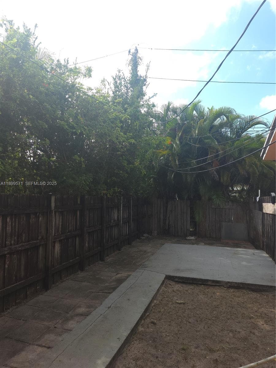 250 NW 63rd Ct, Miami FL 33126 — 20