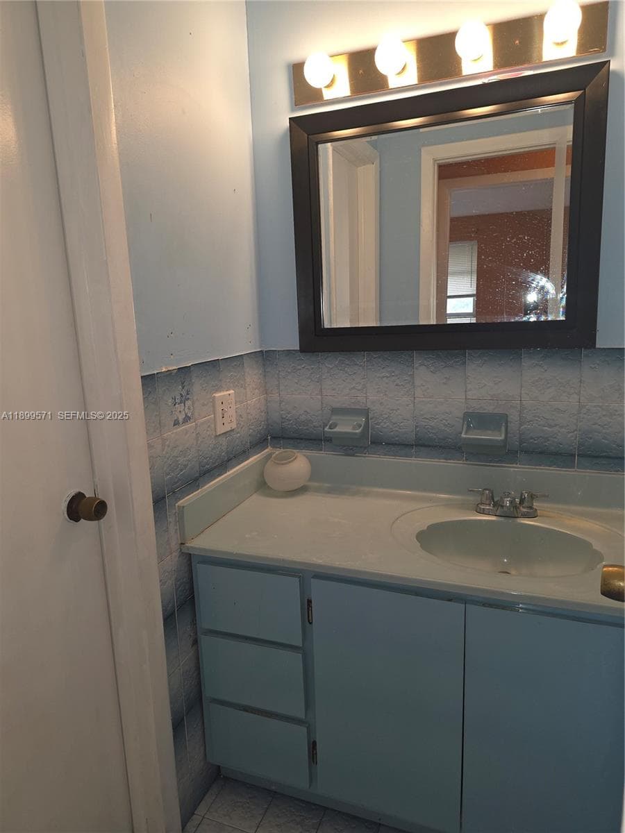 250 NW 63rd Ct, Miami FL 33126 — 18