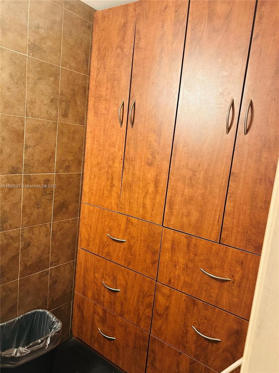 Hialeah, FL — 11