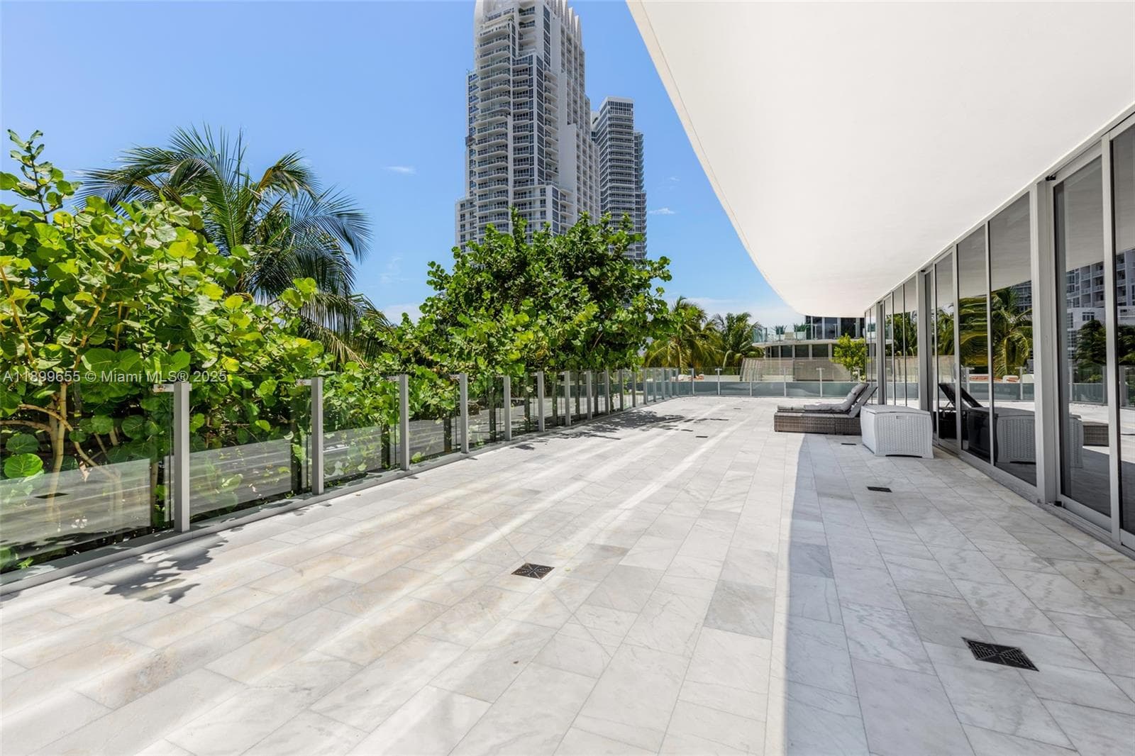 1 Collins Ave # 207, Miami Beach FL 33139 — 27