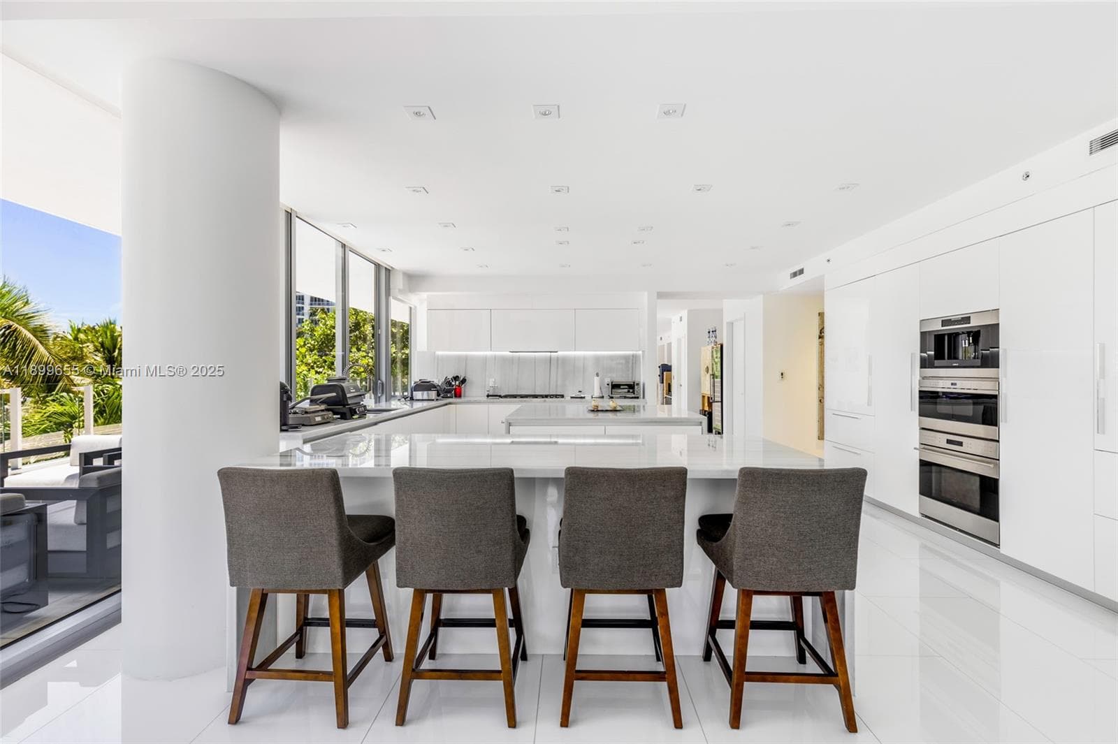 1 Collins Ave # 207, Miami Beach FL 33139 — 16