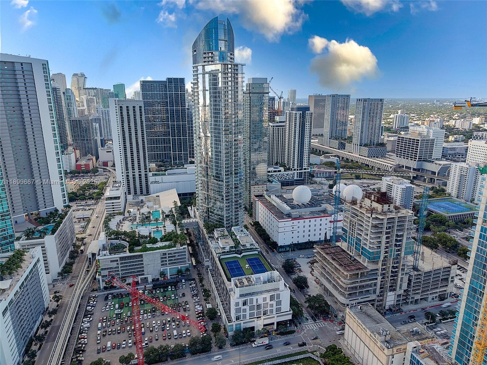 851 NE 1st Ave # 2802, Miami FL 33132 — 52