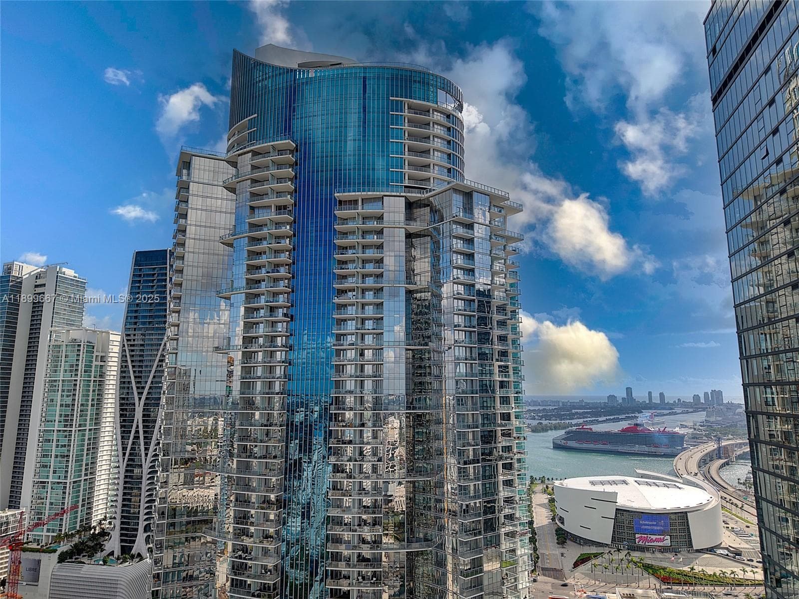 851 NE 1st Ave # 2802, Miami FL 33132 — 57
