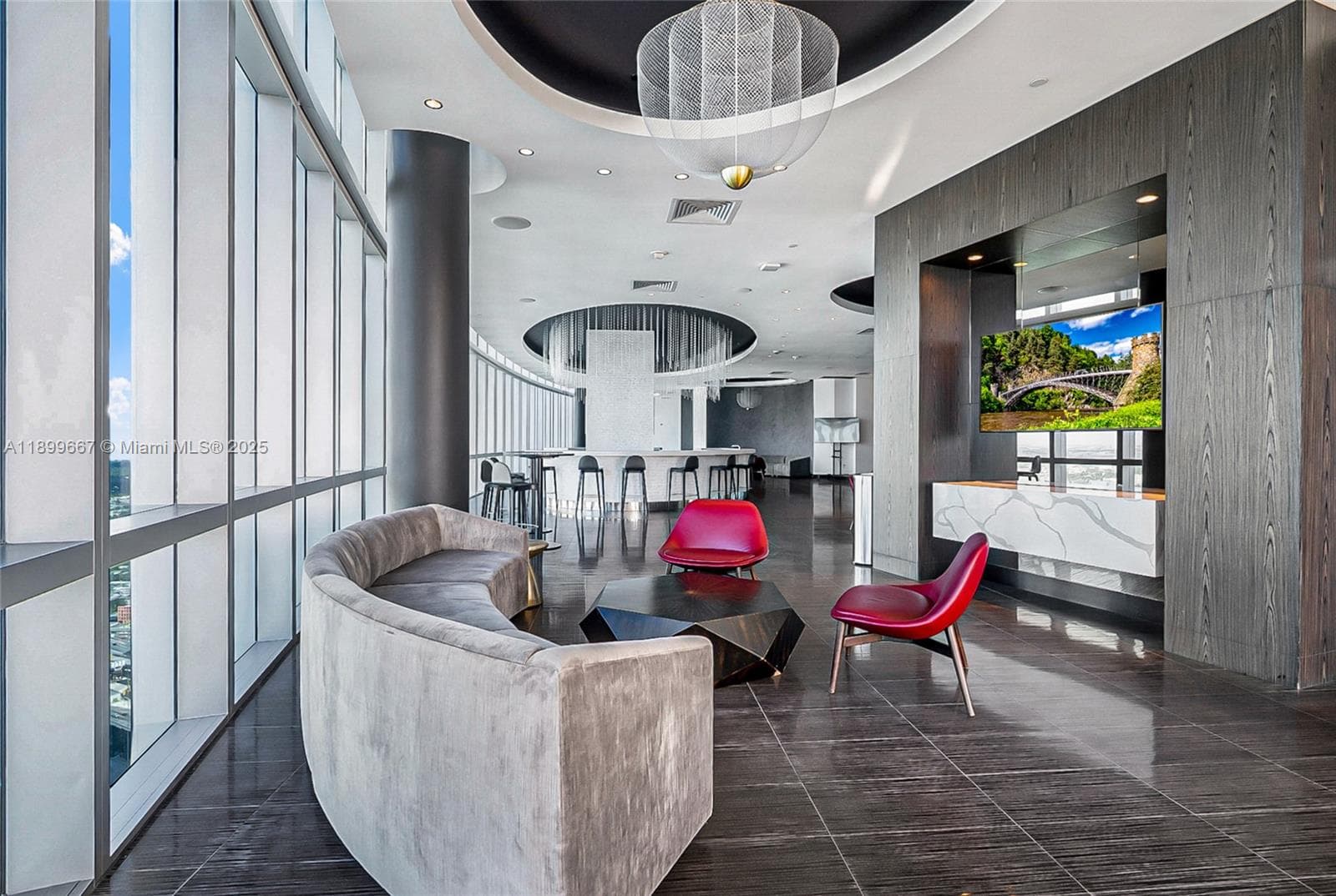 851 NE 1st Ave # 2802, Miami FL 33132 — 32