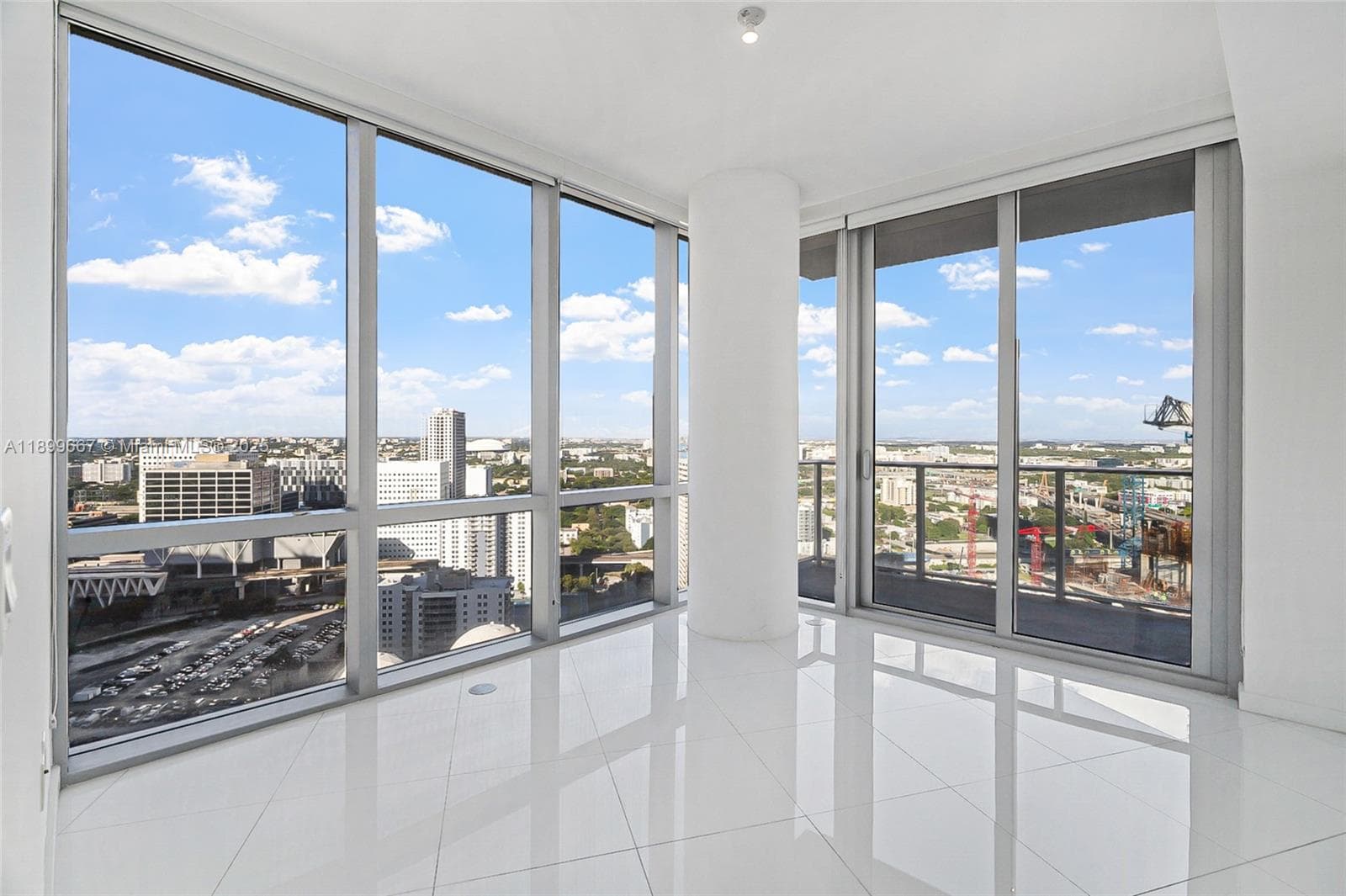 851 NE 1st Ave # 2802, Miami FL 33132 — 18