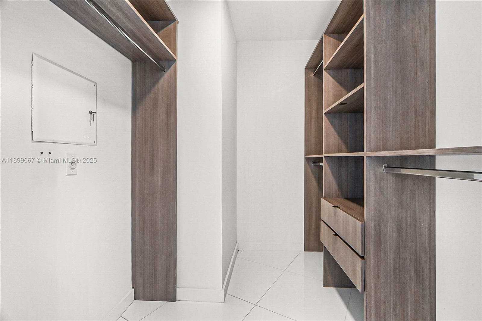 851 NE 1st Ave # 2802, Miami FL 33132 — 15