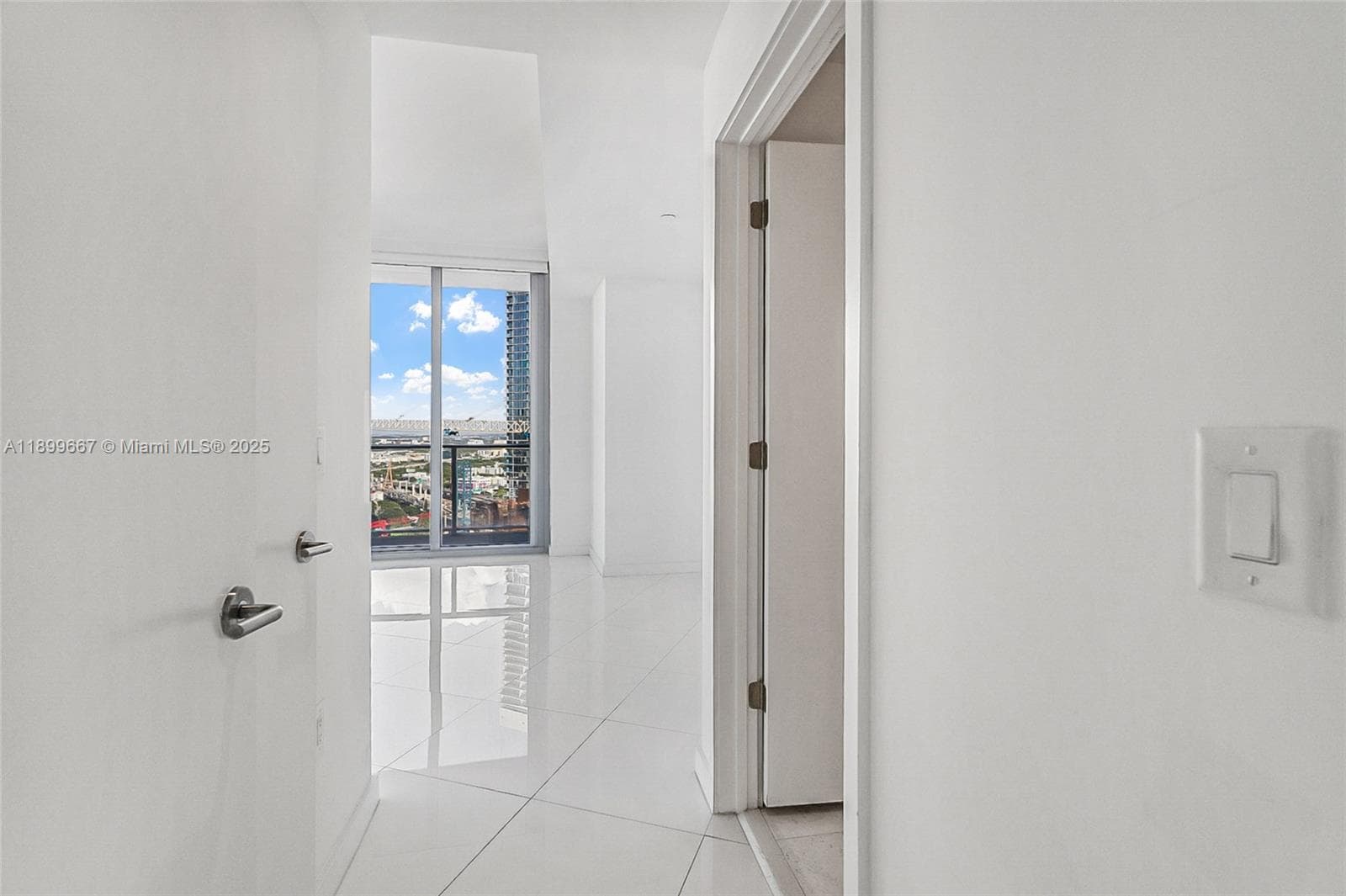 851 NE 1st Ave # 2802, Miami FL 33132 — 19