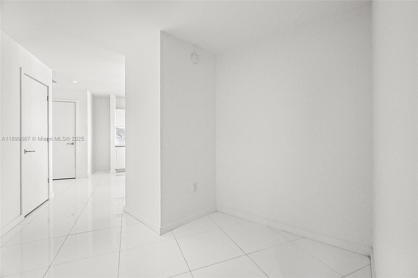 851 NE 1st Ave # 2802, Miami FL 33132 — 21