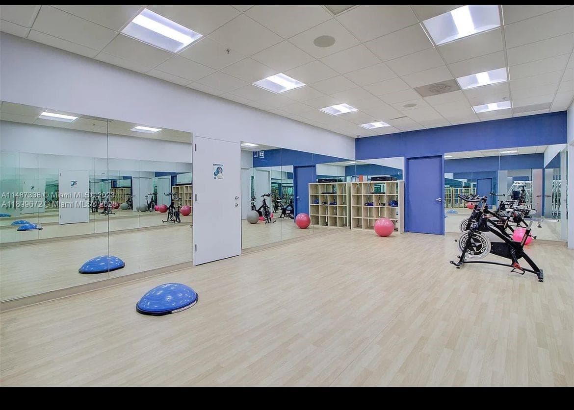 19380 Collins Ave # 224, Sunny Isles Beach FL 33160 — 19