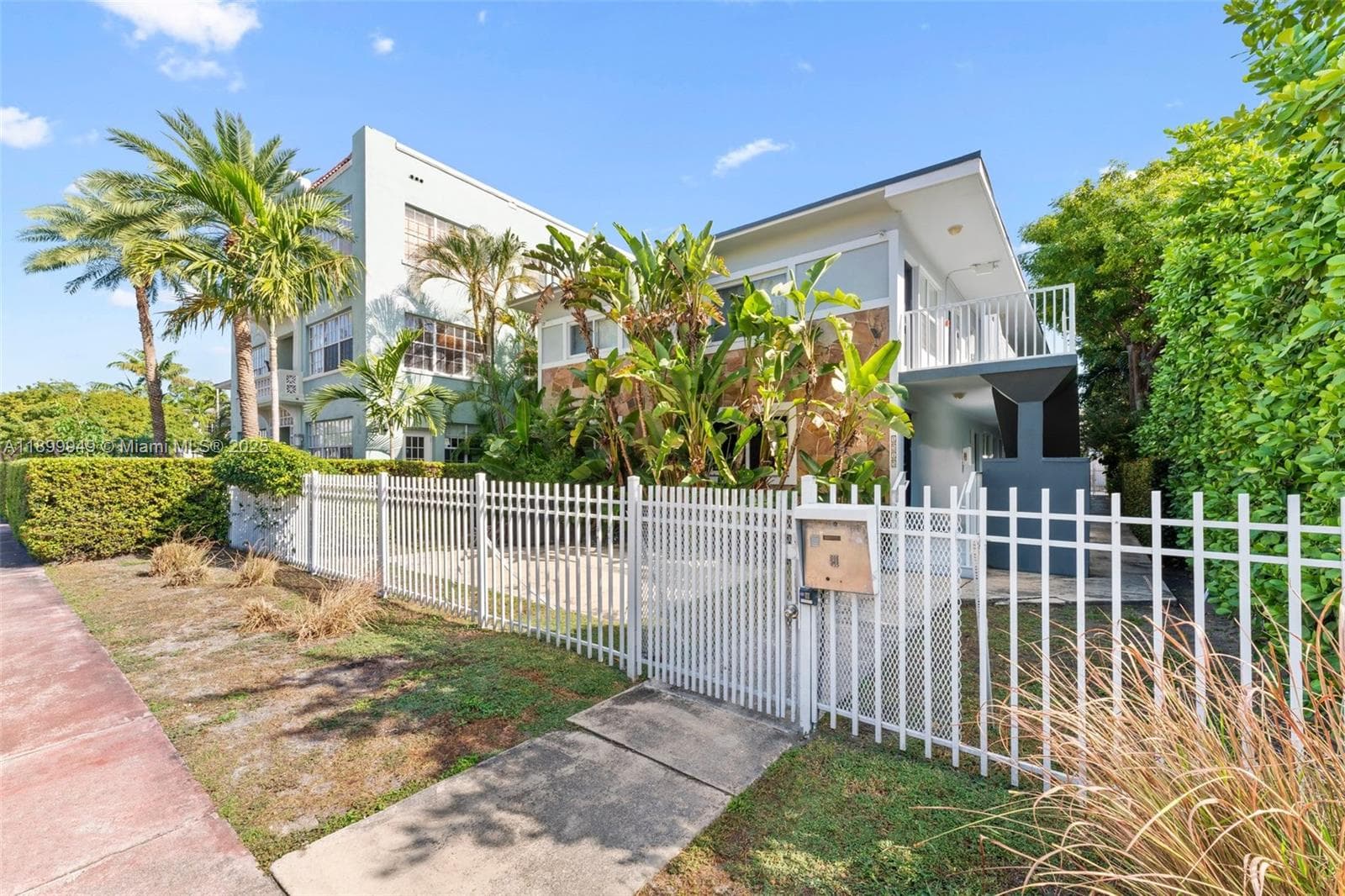 1515 WEST AVE # 9, Miami Beach FL 33139 — 2
