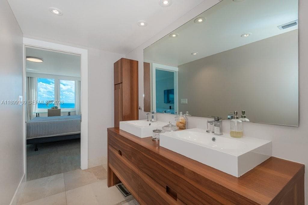 2301 Collins Ave # 738, Miami Beach FL 33139 — 10