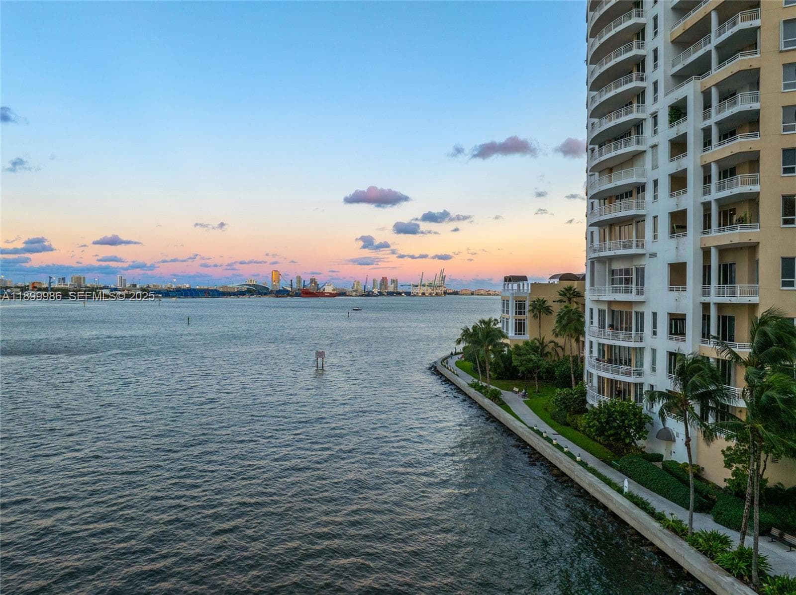 848 Brickell Key Dr # 204, Miami FL 33131 — 47
