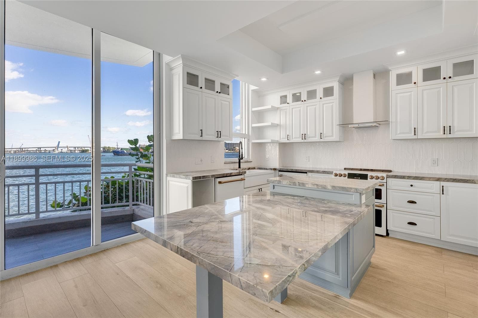 848 Brickell Key Dr # 204, Miami FL 33131 — 16