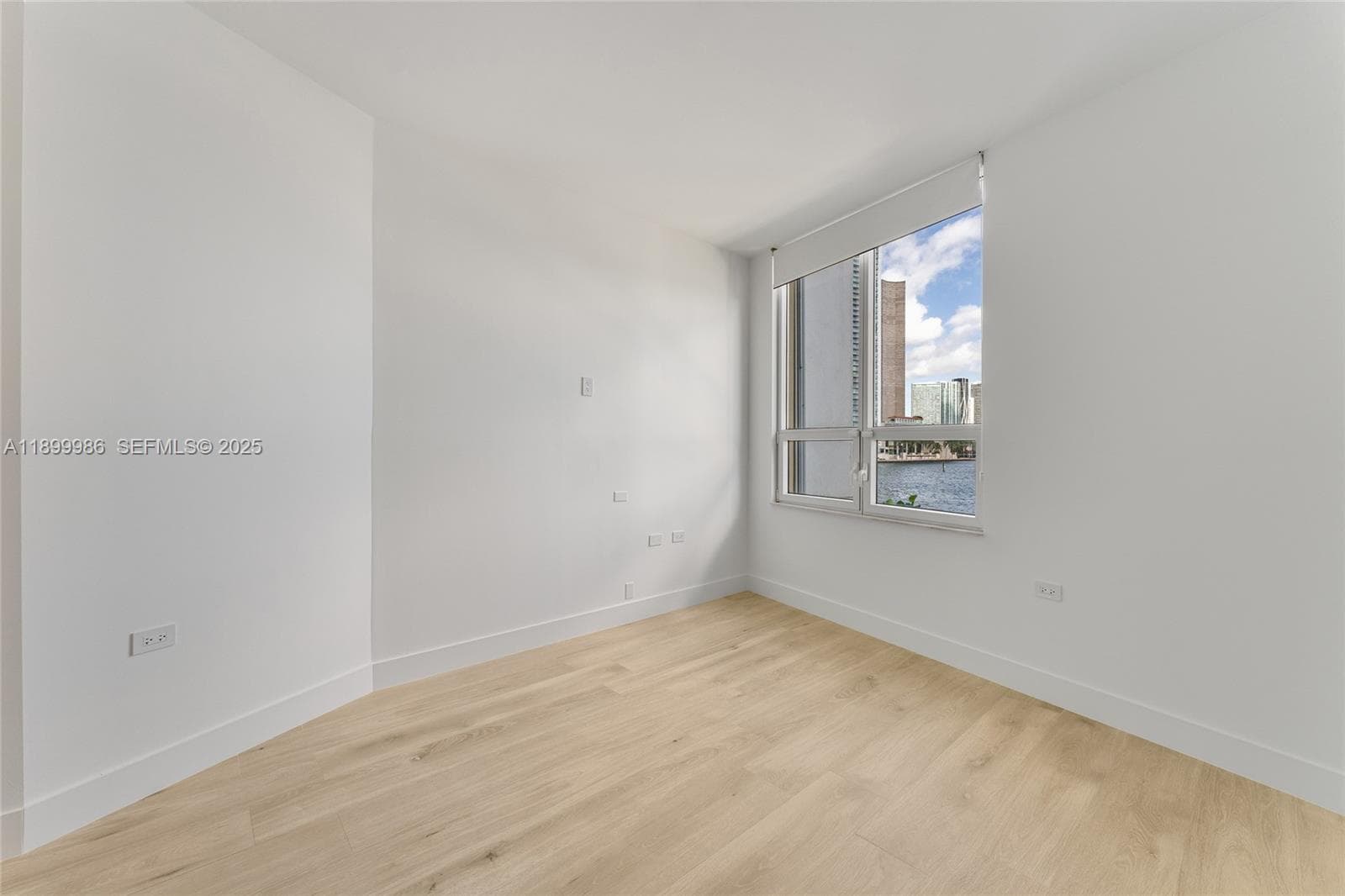 848 Brickell Key Dr # 204, Miami FL 33131 — 36
