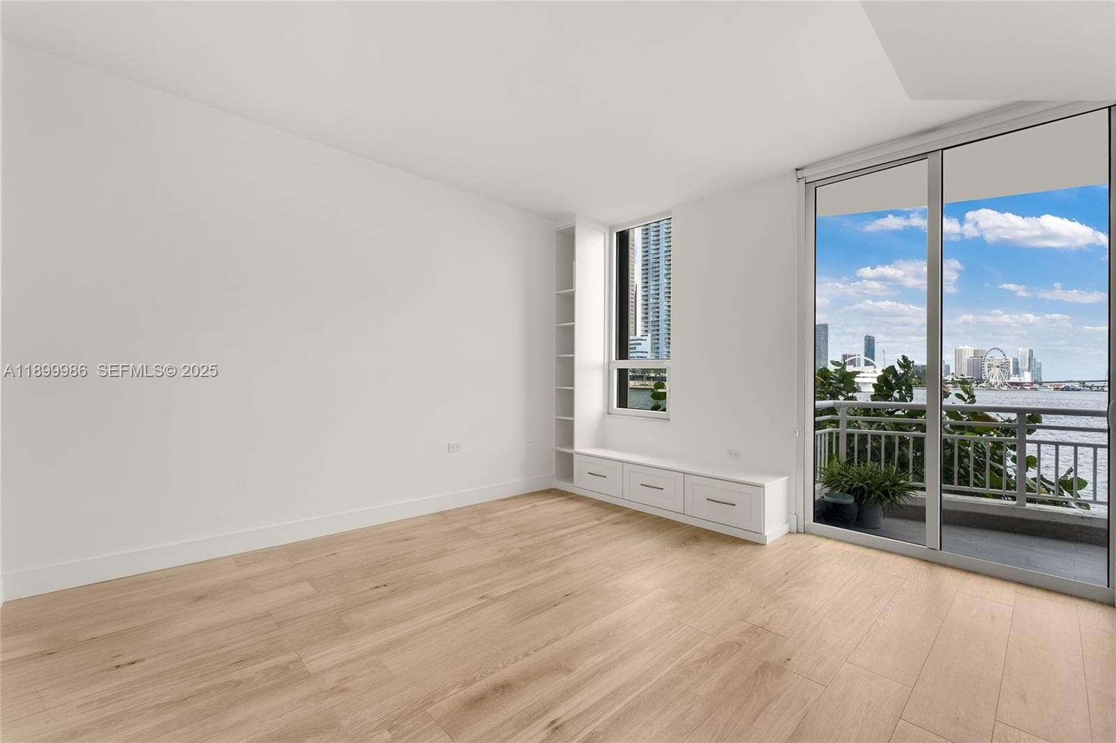 848 Brickell Key Dr # 204, Miami FL 33131 — 32