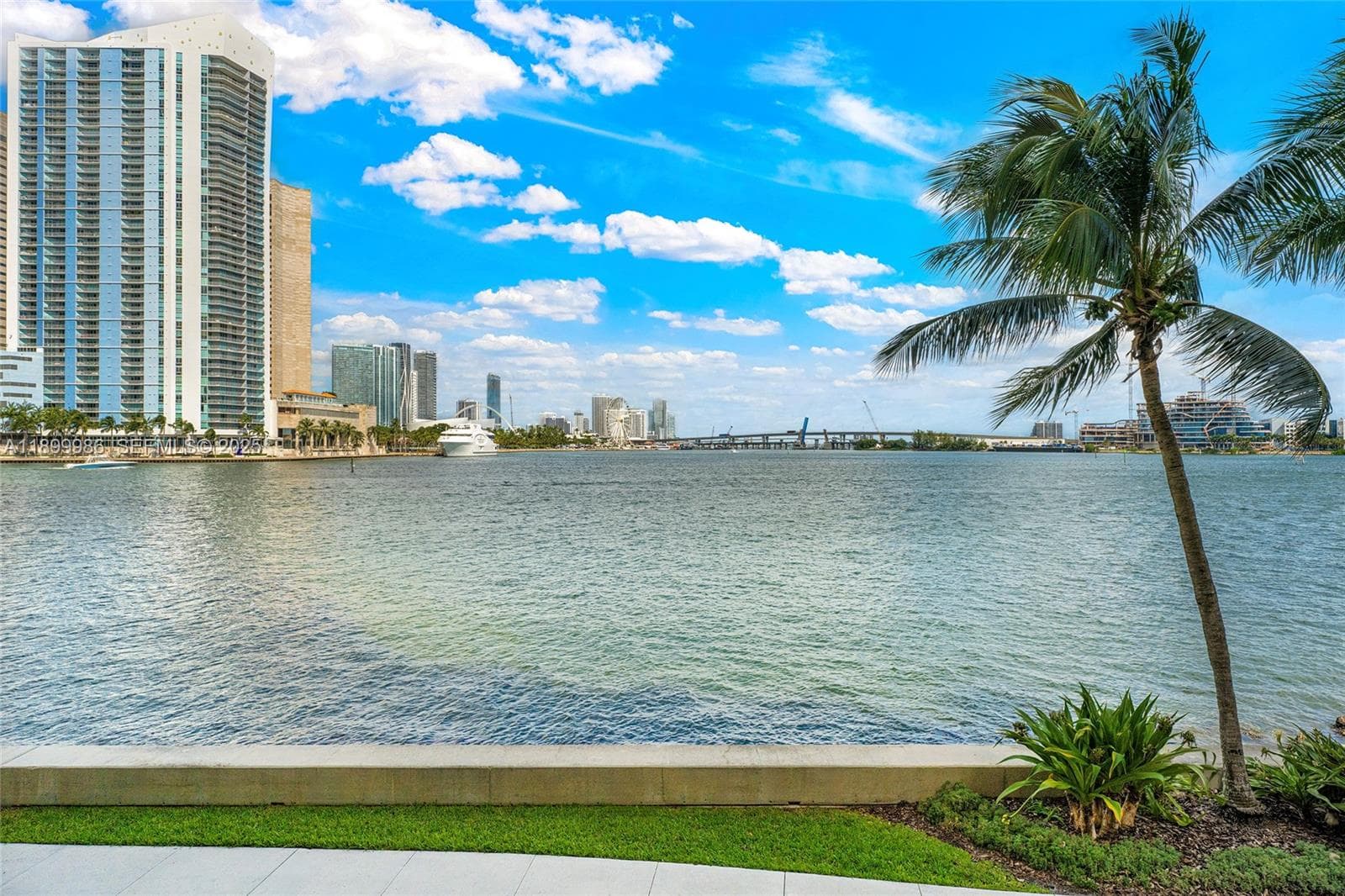 848 Brickell Key Dr # 204, Miami FL 33131 — 28