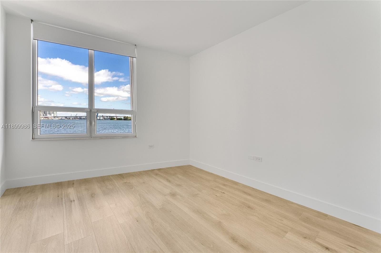848 Brickell Key Dr # 204, Miami FL 33131 — 37