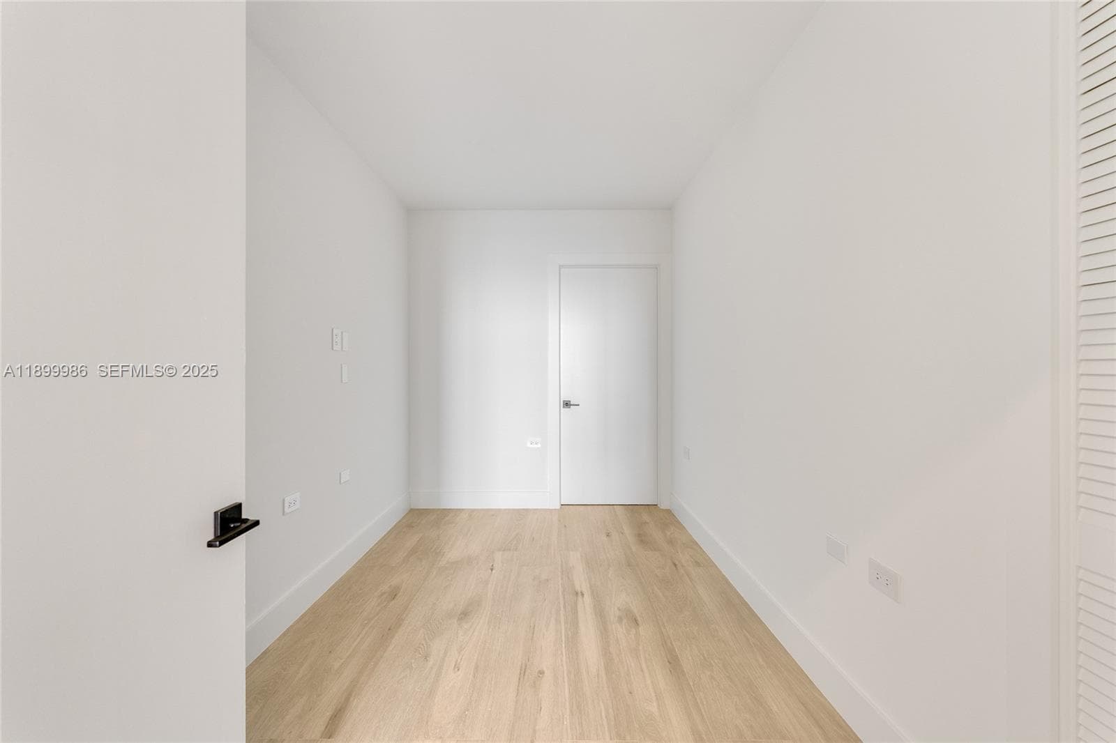 848 Brickell Key Dr # 204, Miami FL 33131 — 39