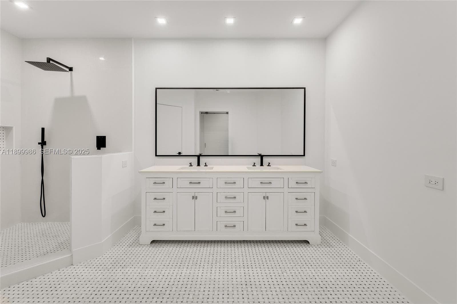 848 Brickell Key Dr # 204, Miami FL 33131 — 29