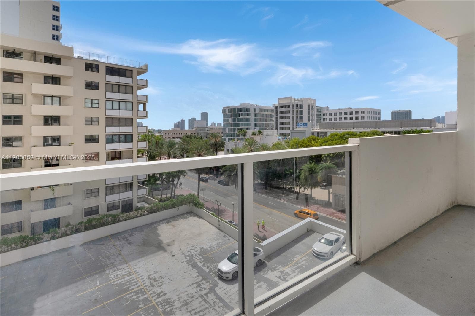 100 Lincoln Rd # 607, Miami Beach FL 33139 — 8