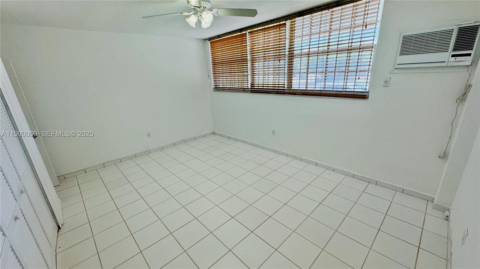 8000 Tatum Waterway Dr # 1, Miami Beach FL 33141 — 13