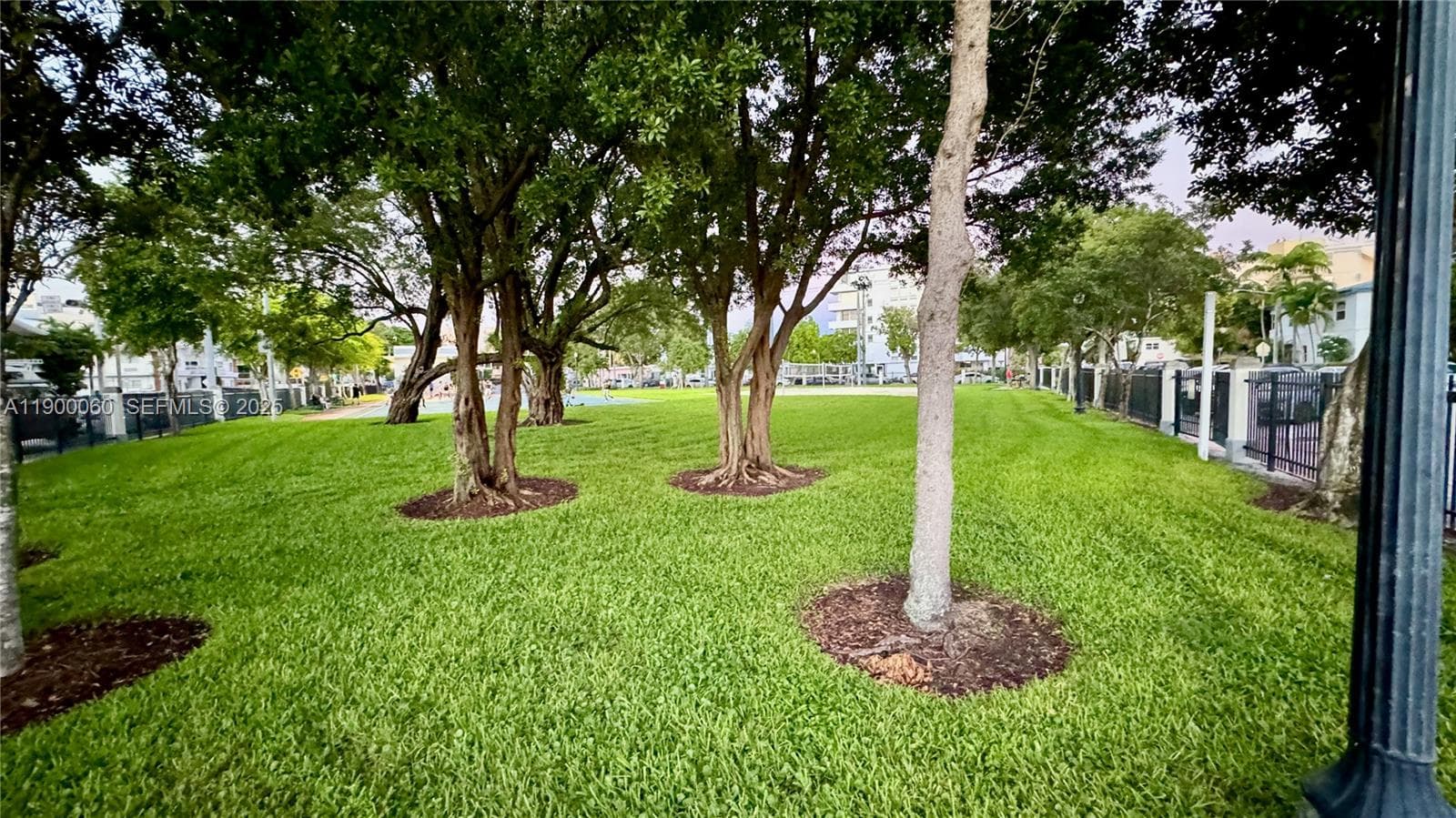8000 Tatum Waterway Dr # 1, Miami Beach FL 33141 — 20