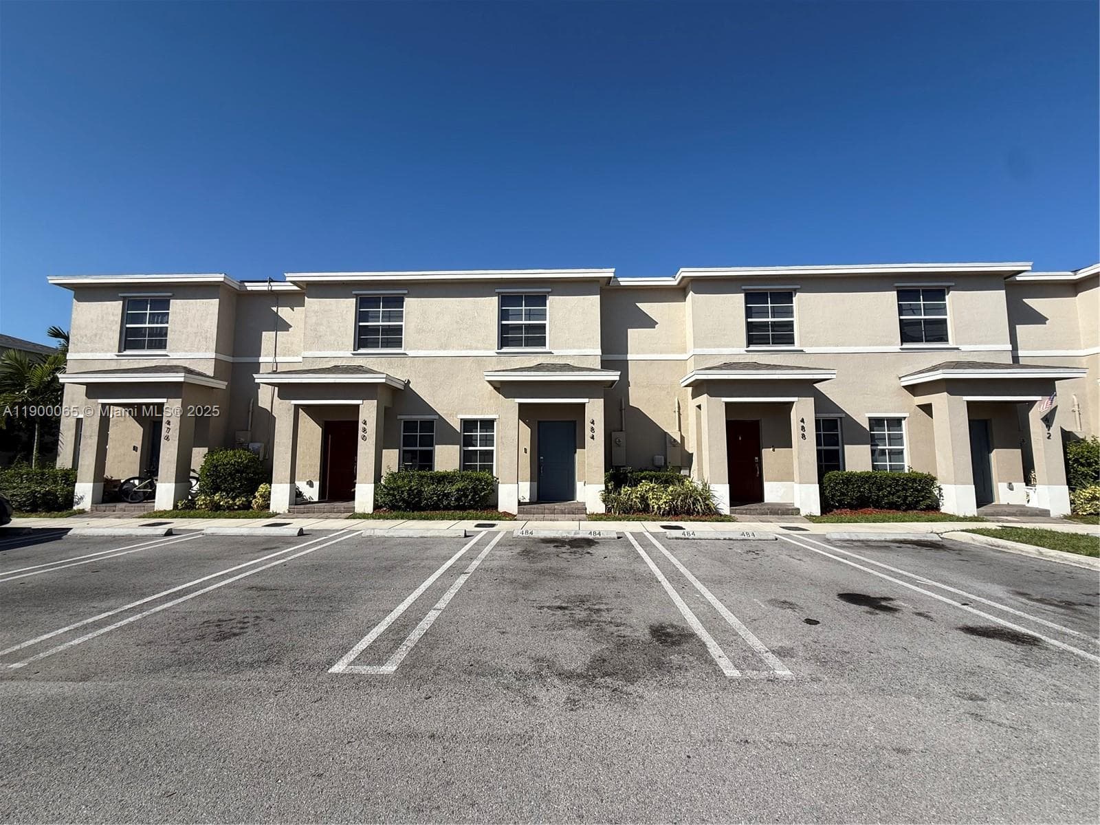 484 NE 5th St, Florida City FL 33034 — 4