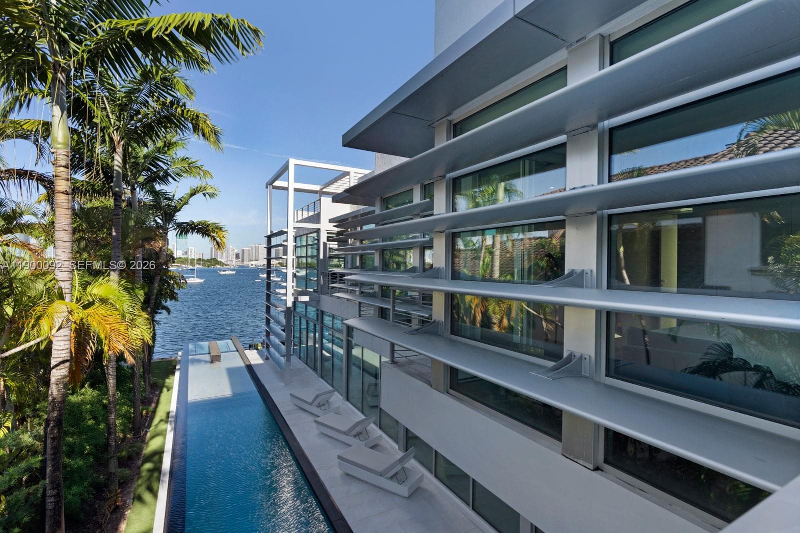 440 S Hibiscus Dr, Miami Beach FL 33139 — 62