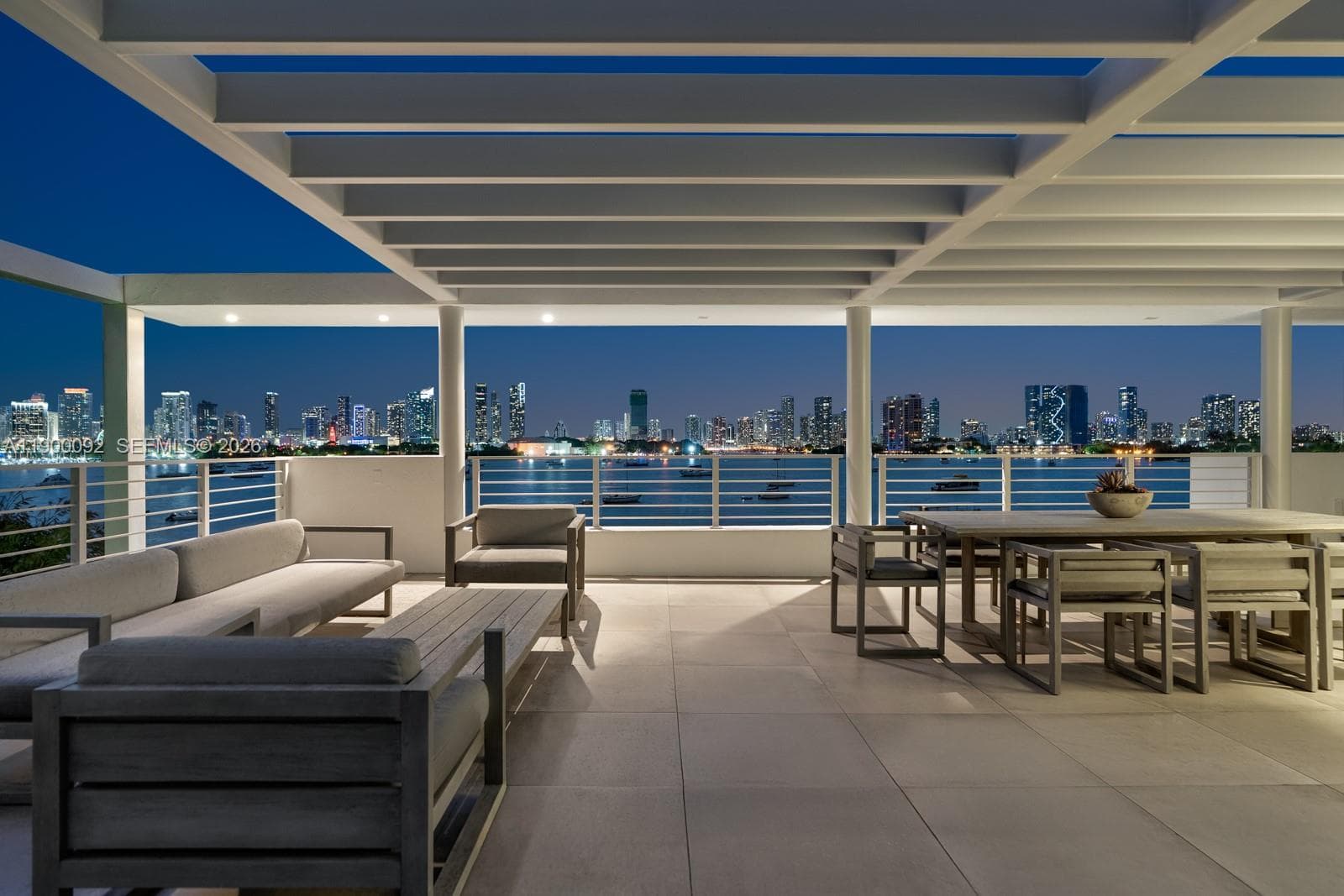 440 S Hibiscus Dr, Miami Beach FL 33139 — 12