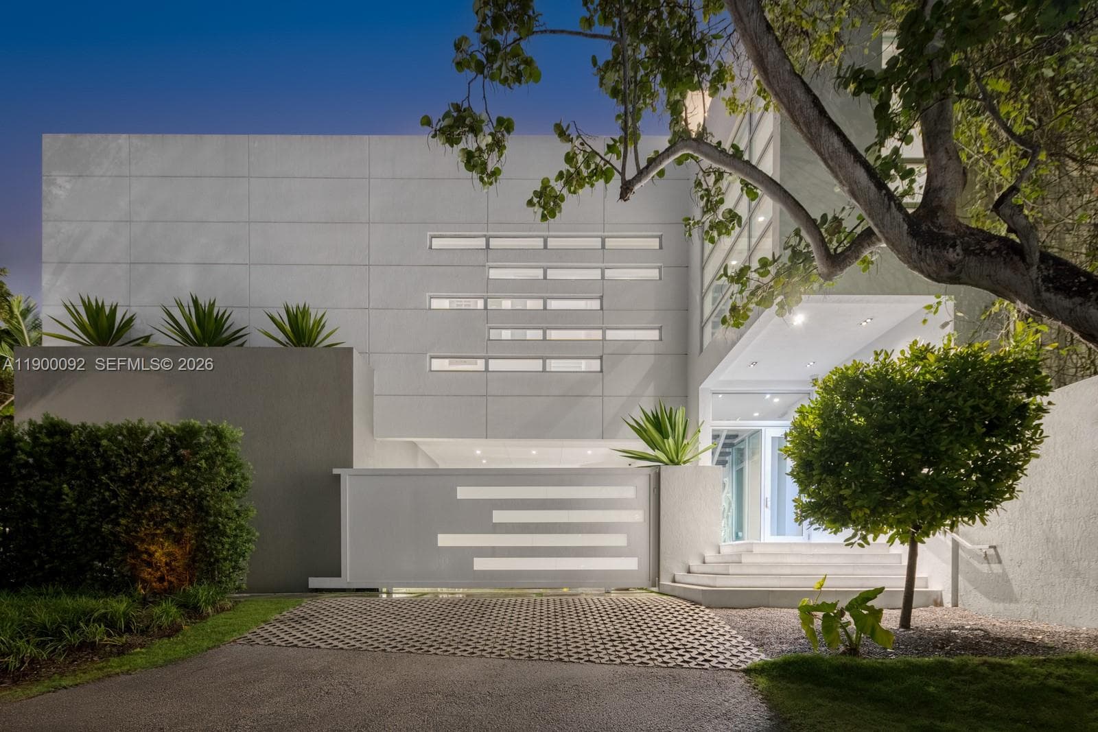 440 S Hibiscus Dr, Miami Beach FL 33139 — 57