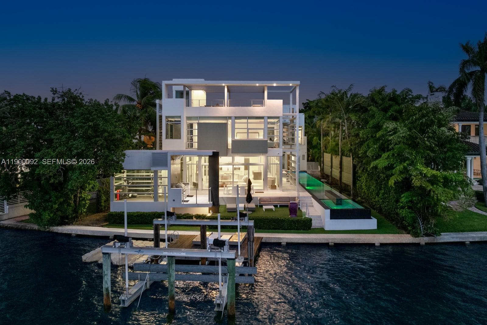 440 S Hibiscus Dr, Miami Beach FL 33139 — 3