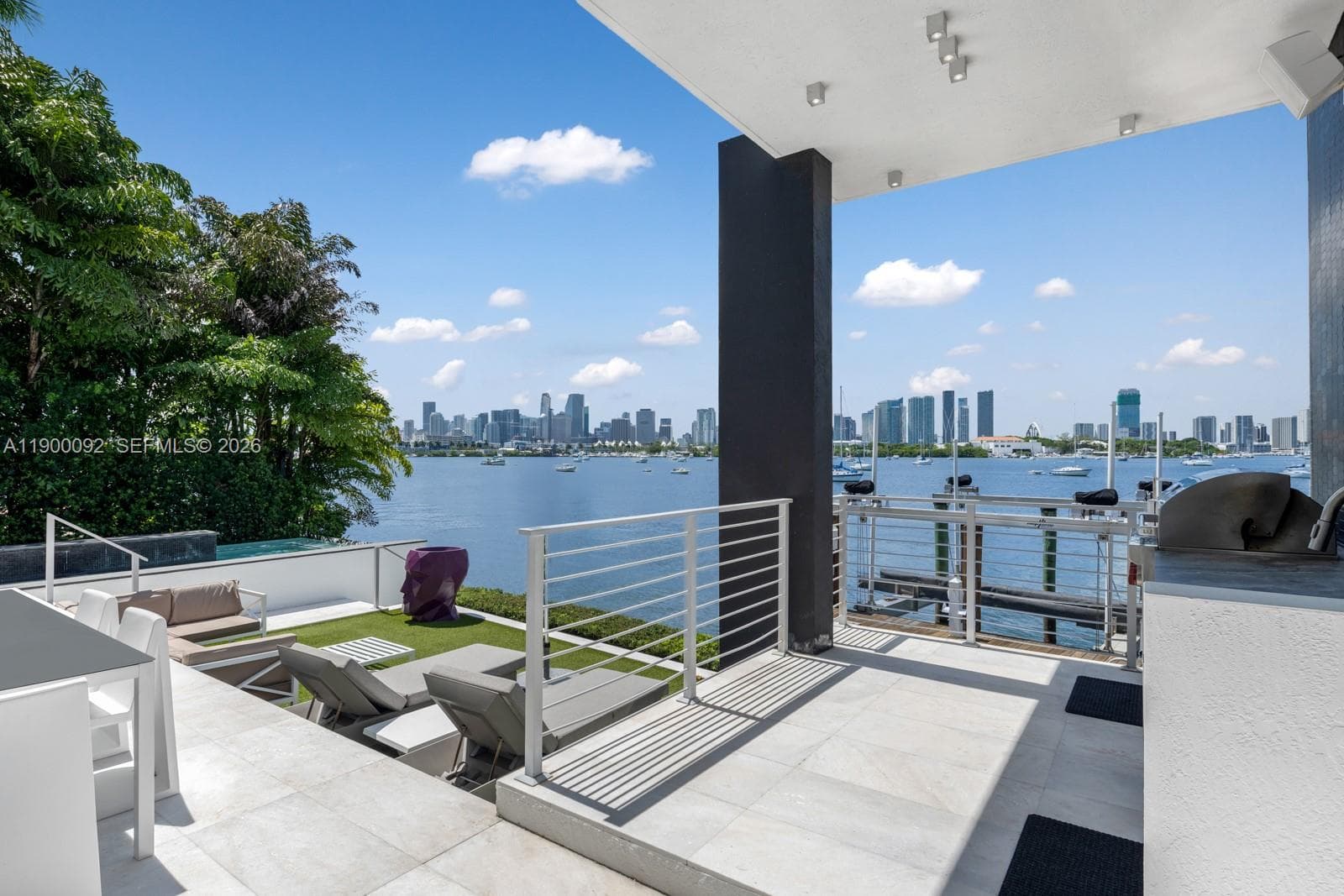 440 S Hibiscus Dr, Miami Beach FL 33139 — 65