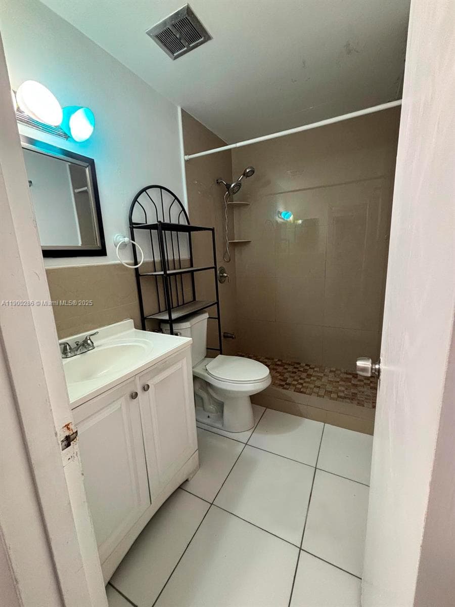 11005 SW 1st St # 302, Sweetwater FL 33174 — 8