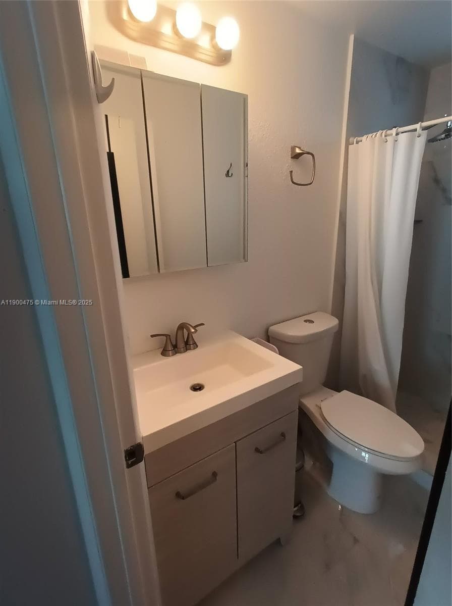 300 74th St # 3, Miami Beach FL 33141 — 3
