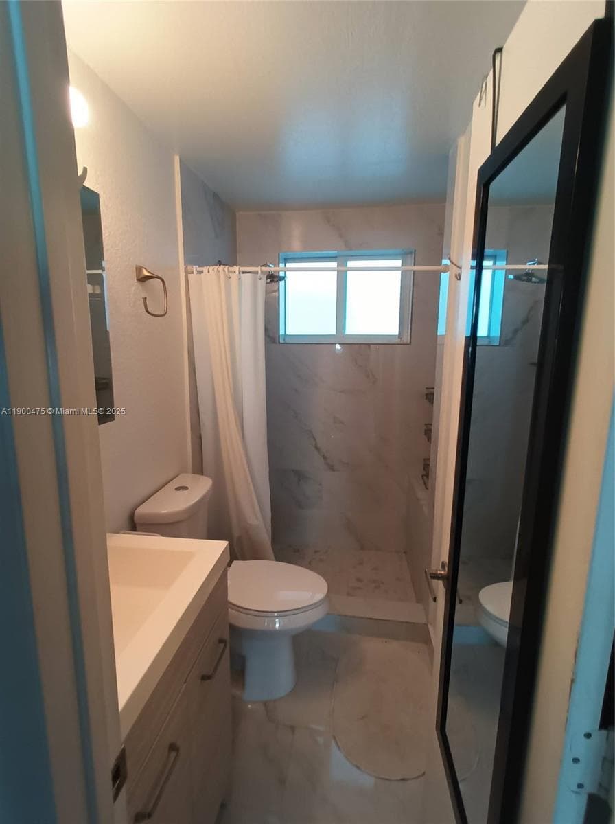 300 74th St # 3, Miami Beach FL 33141 — 4