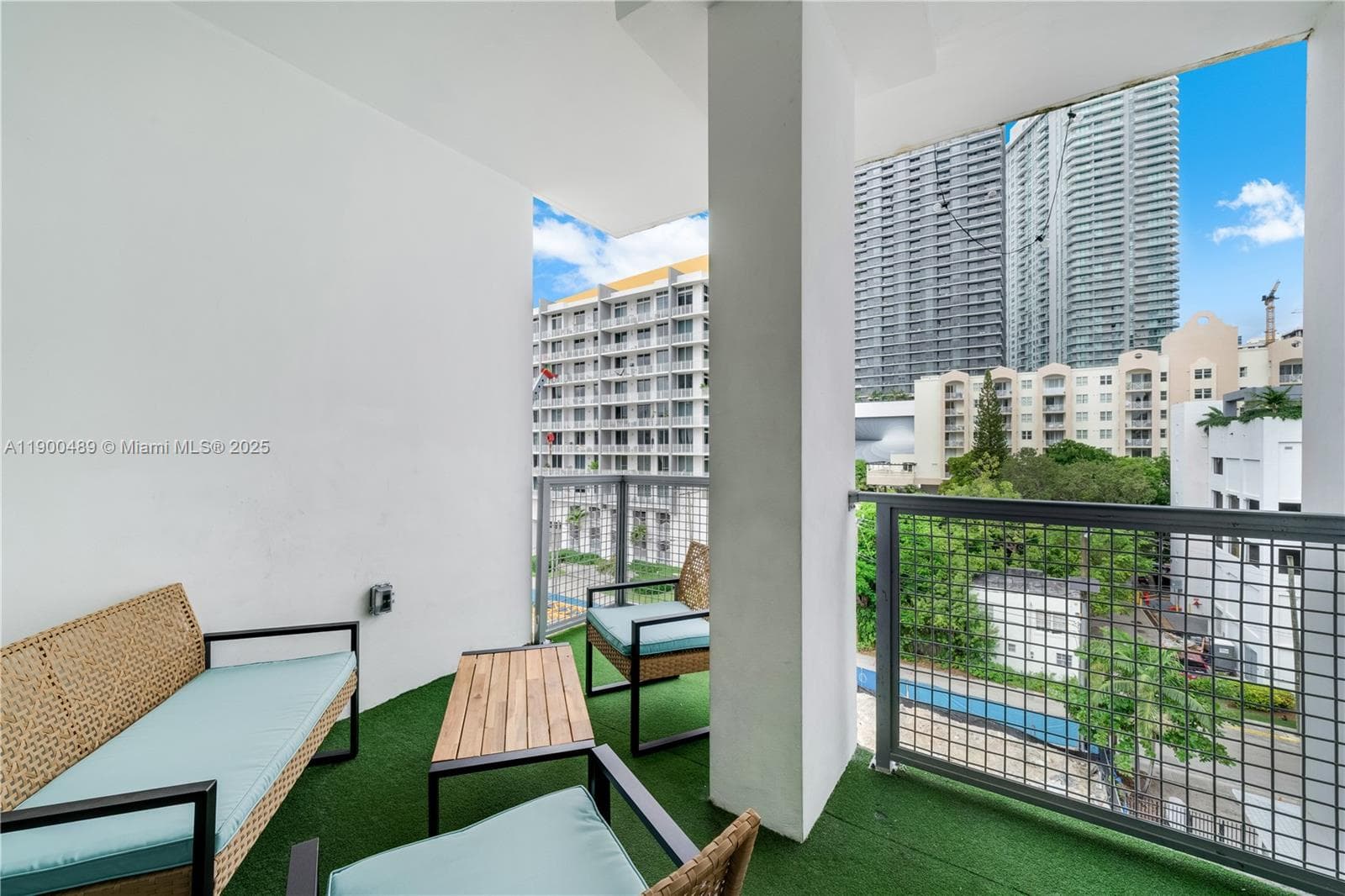 481 NE 29th St # 601, Miami FL 33137 — 3